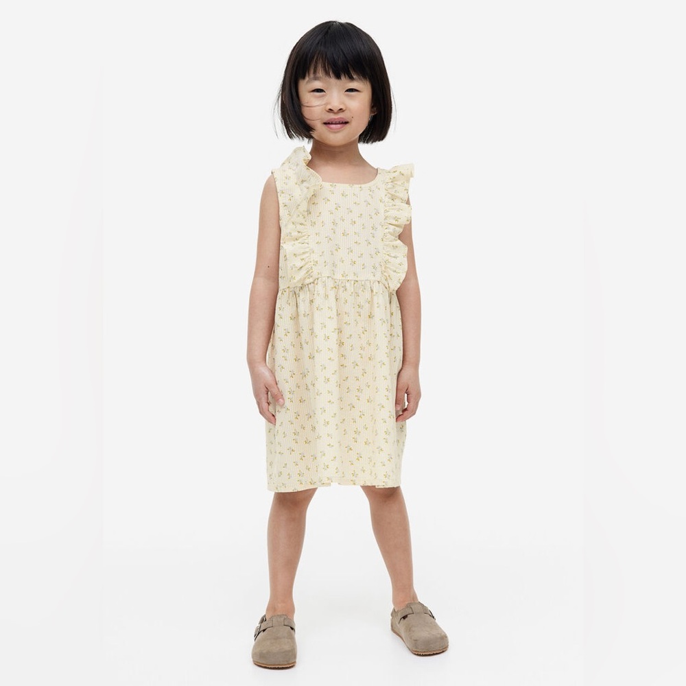 LAST CHANCE // Spring Floral Ruffle Dress - Picture 6 of 10